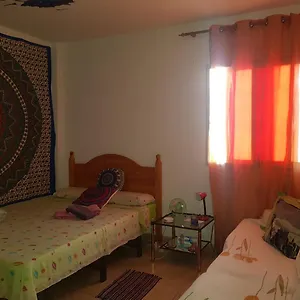 https://laurainu.in-canary-islands.com